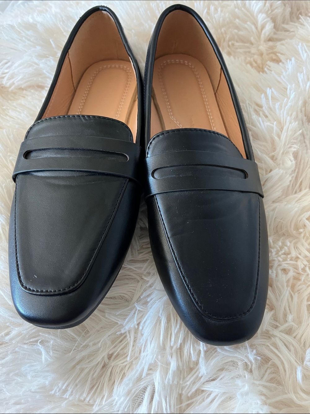 Wild Diva Black Classic Penny Loafers for Women - Picture 4 of 6